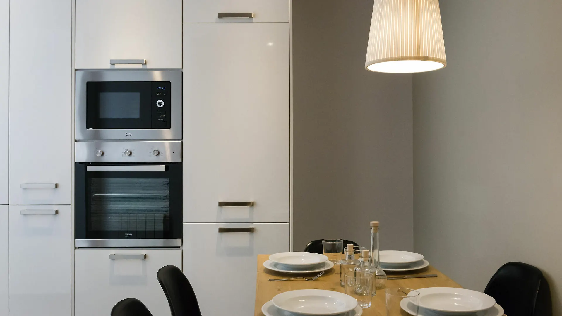 Four Petals Barcelona Boutique Apartments 0*,