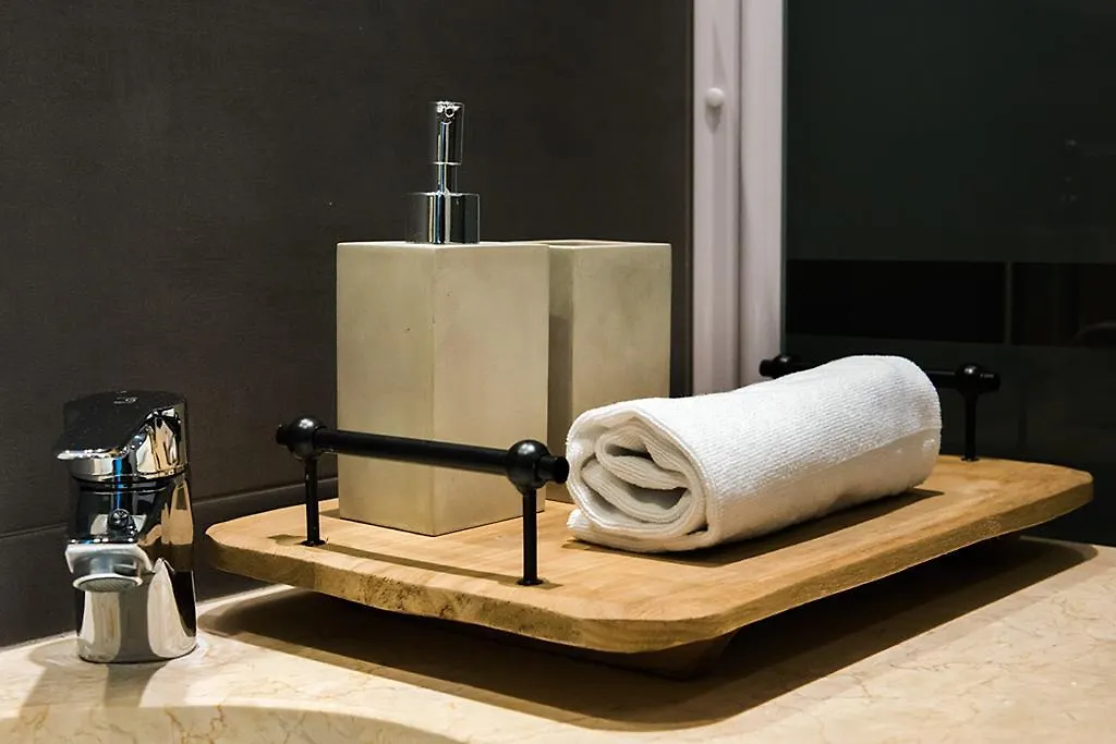 Four Petals Barcelona Boutique Apartments Spanien