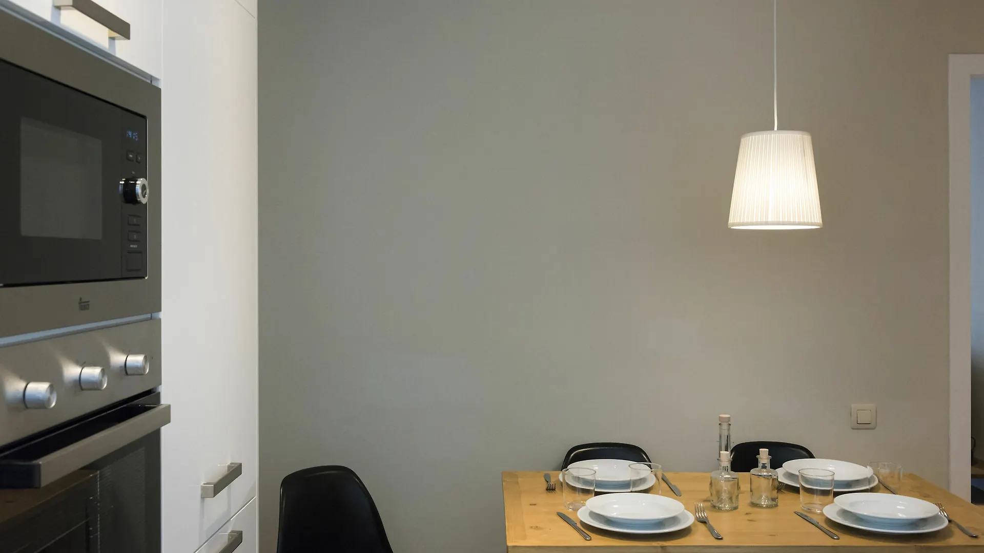 Four Petals Barcelona Boutique Apartments